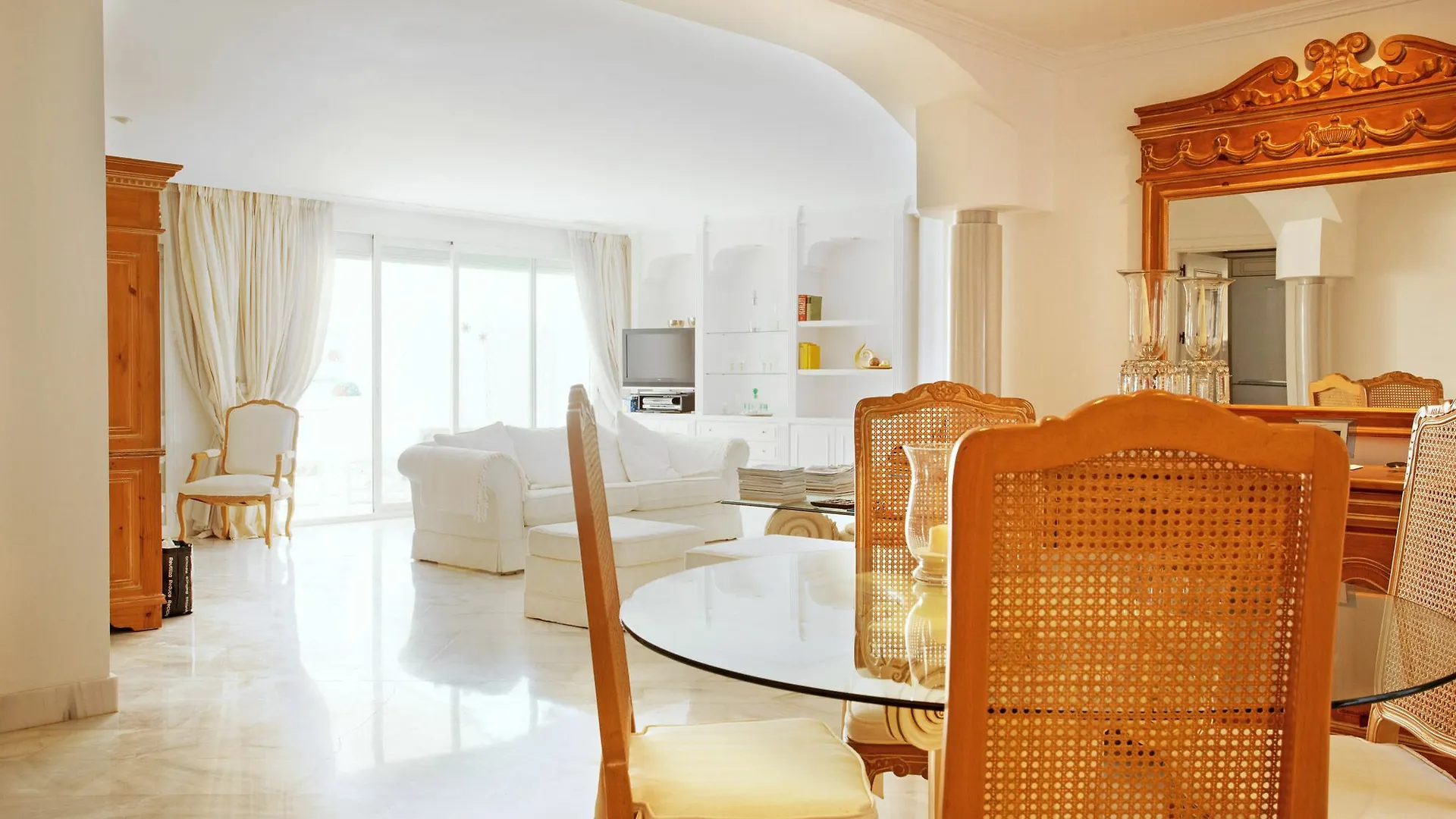 White Pearl Beach D6 Marbella Apartment
