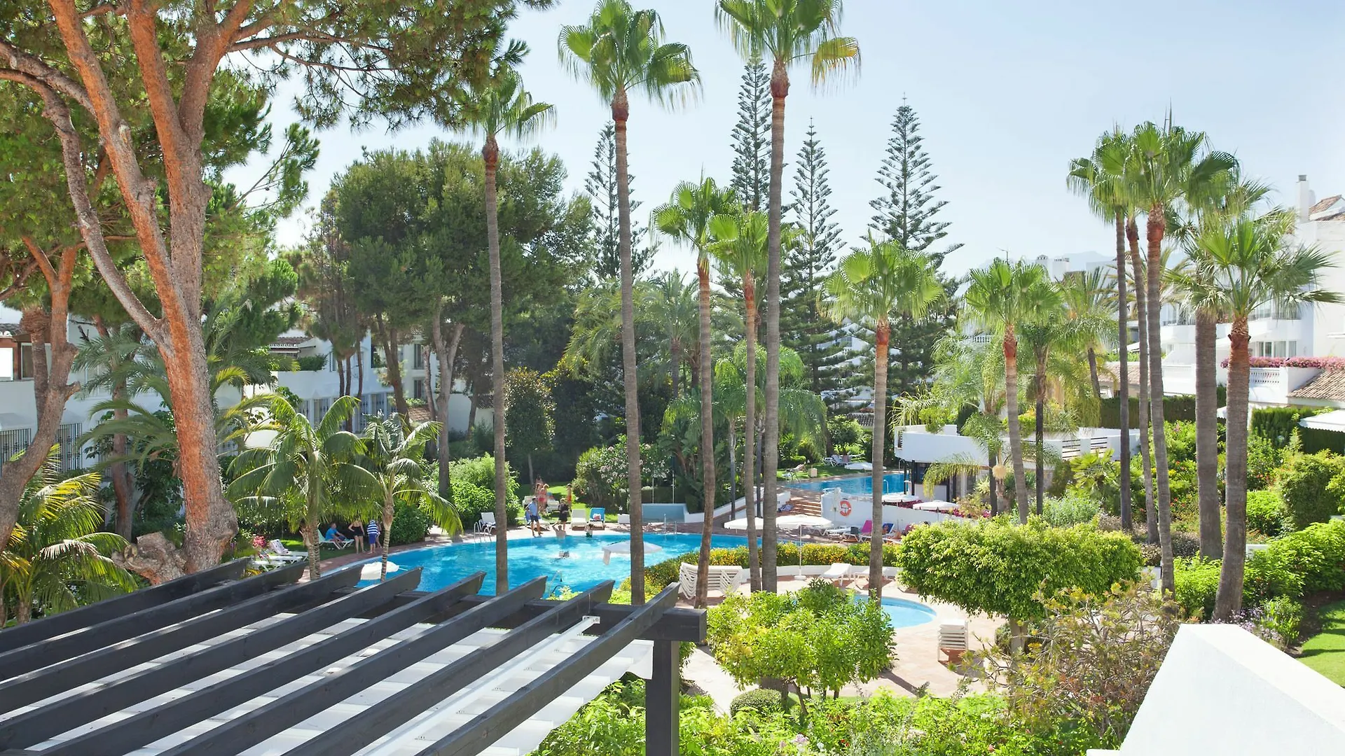 White Pearl Beach D6 Marbella