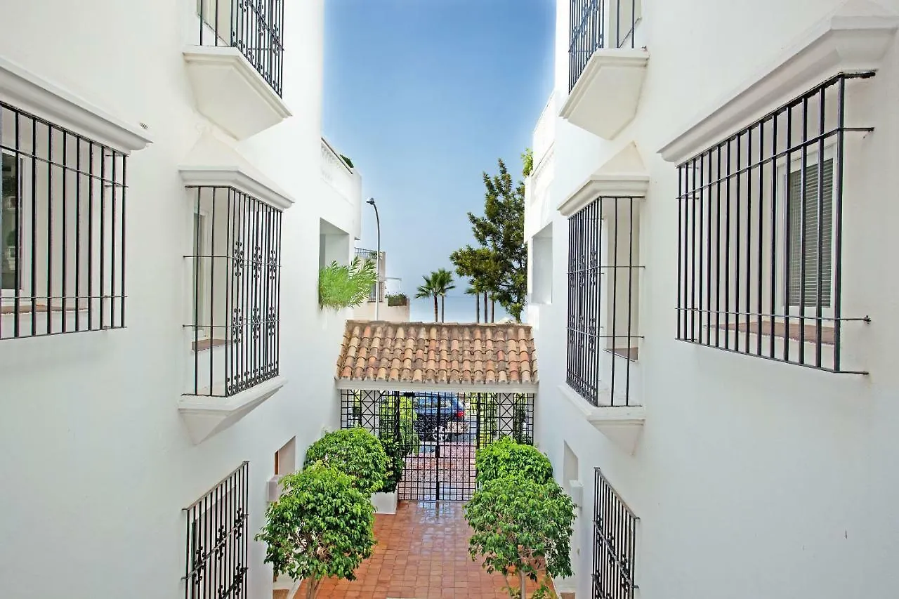 Apartment White Pearl Beach D6 Marbella