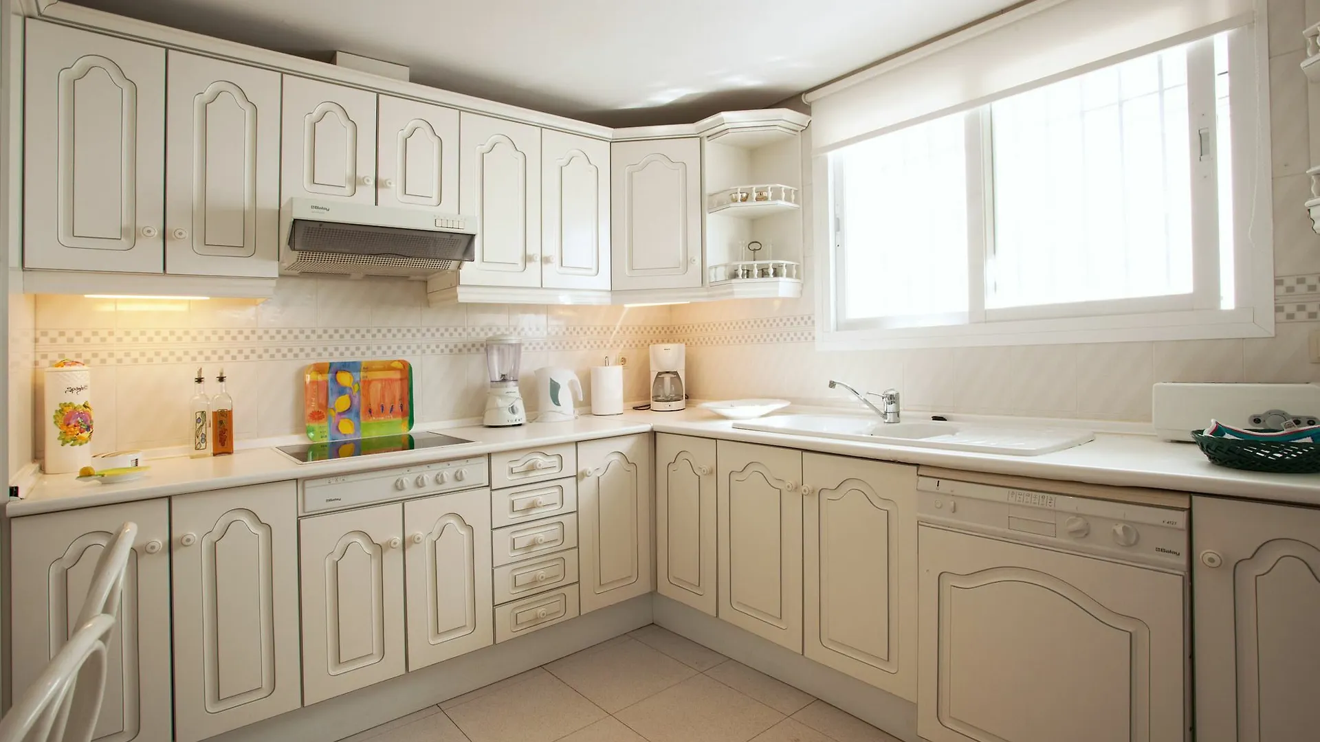 White Pearl Beach D6 Marbella